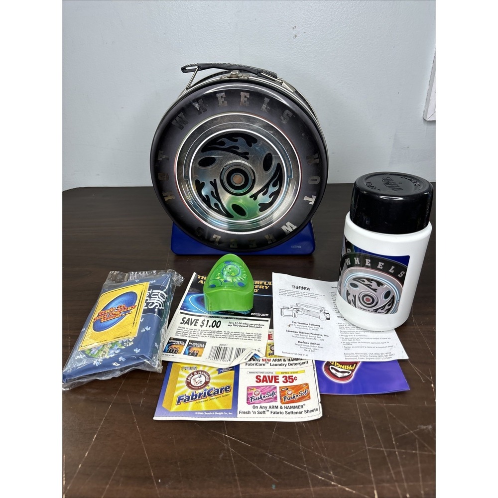 Vintage Hot Wheels Tire Metal Lunchbox with Thermos 2000 NEW COMPLETE